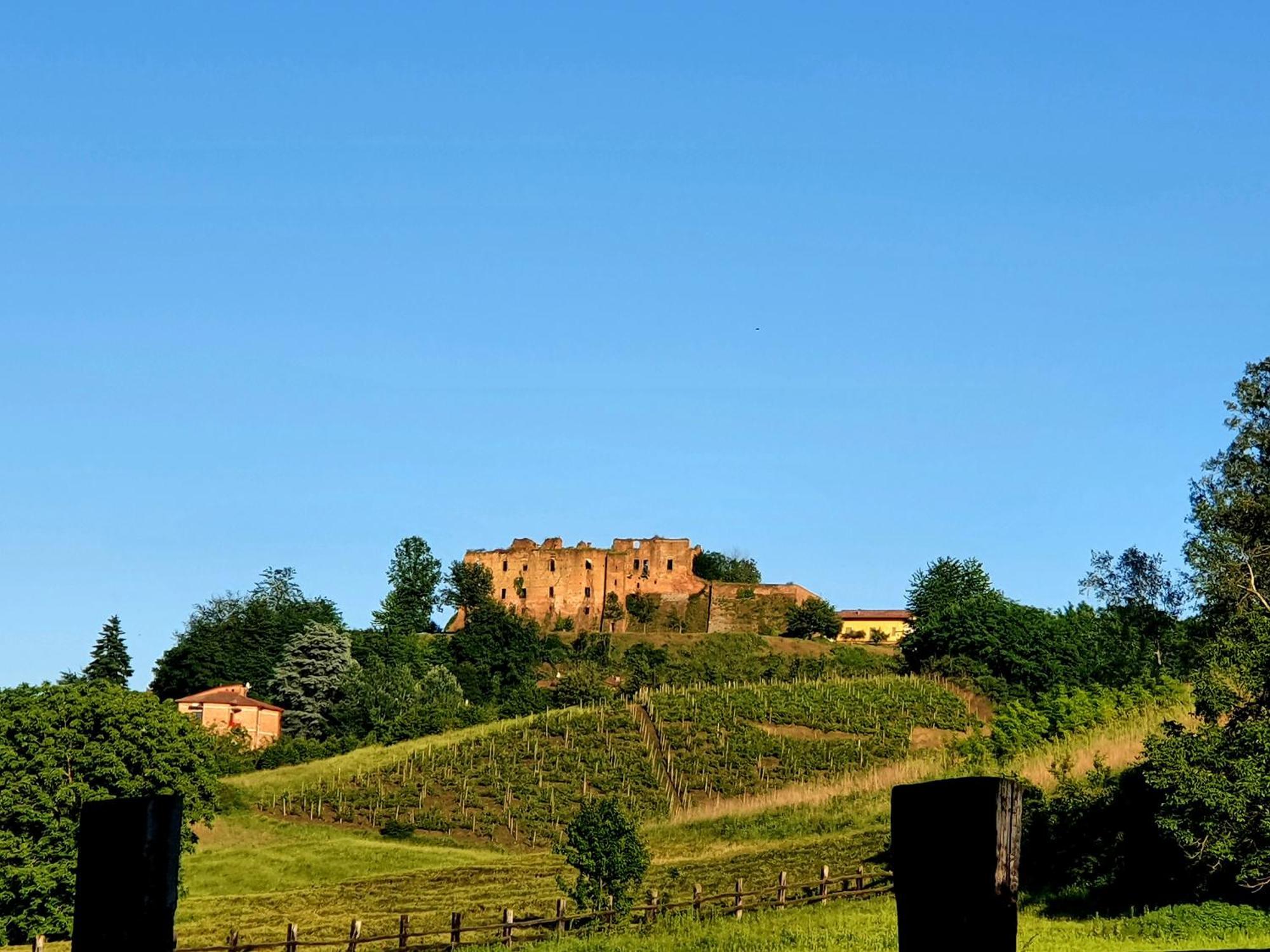 Oasi Del Monferrato - Appartamento Rosso Mombercelli Exterior foto
